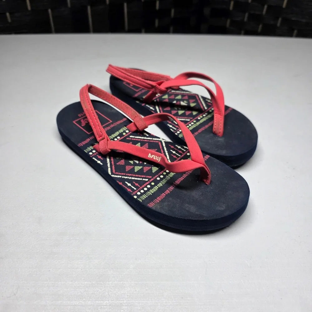 Reef Little Ahi Girls Toddler Sandals Size 9/10 Pink Navy Tribal Geometric Print